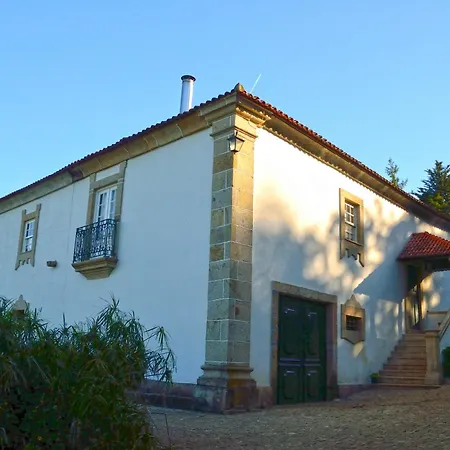 Casa De Santa Comba كابيسيراس دى باستو